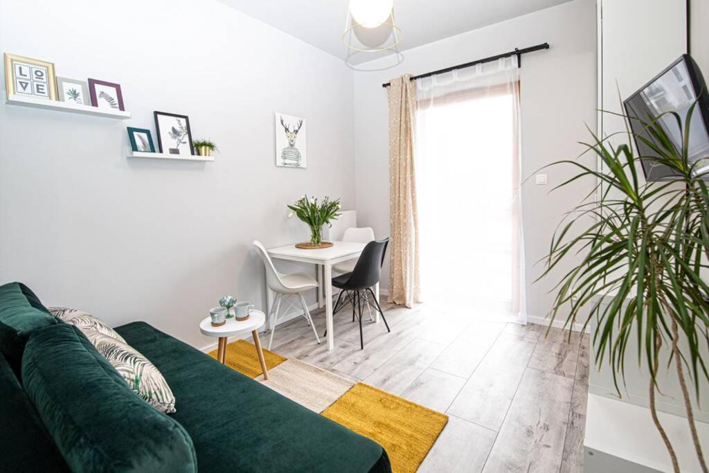 Apartament With Garden Bezplatny Parking !!! 克拉科夫 外观 照片